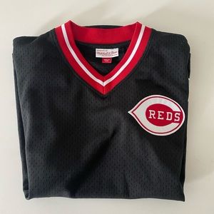 Cincinnati Reds Jersey, Mitchell & Ness, Size Medium.
